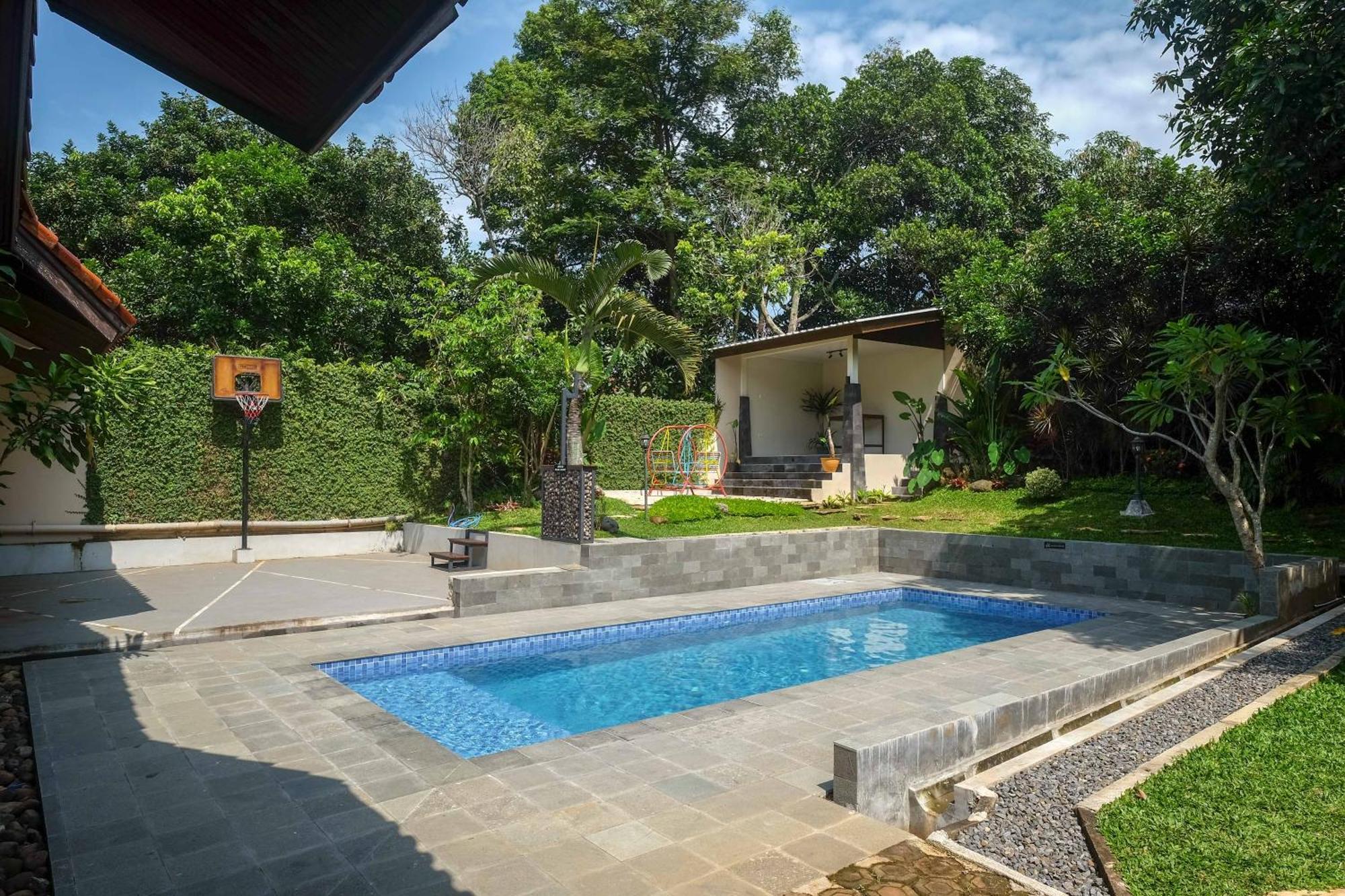 Sareh Villa By The Lavana Semarang Eksteriør bilde